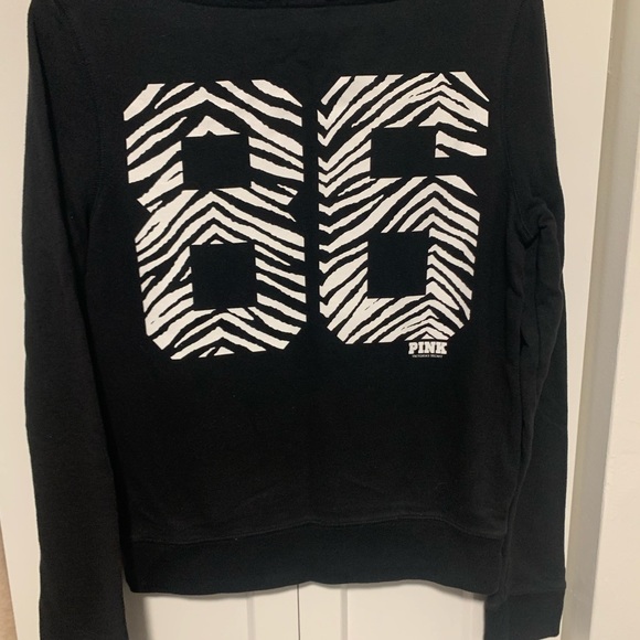 Black small pink Victoria’s Secret sweater with front pocket - Picture 2 of 4